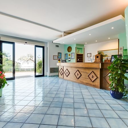 Best Western Hotel La Solara Sorrent Exterior foto