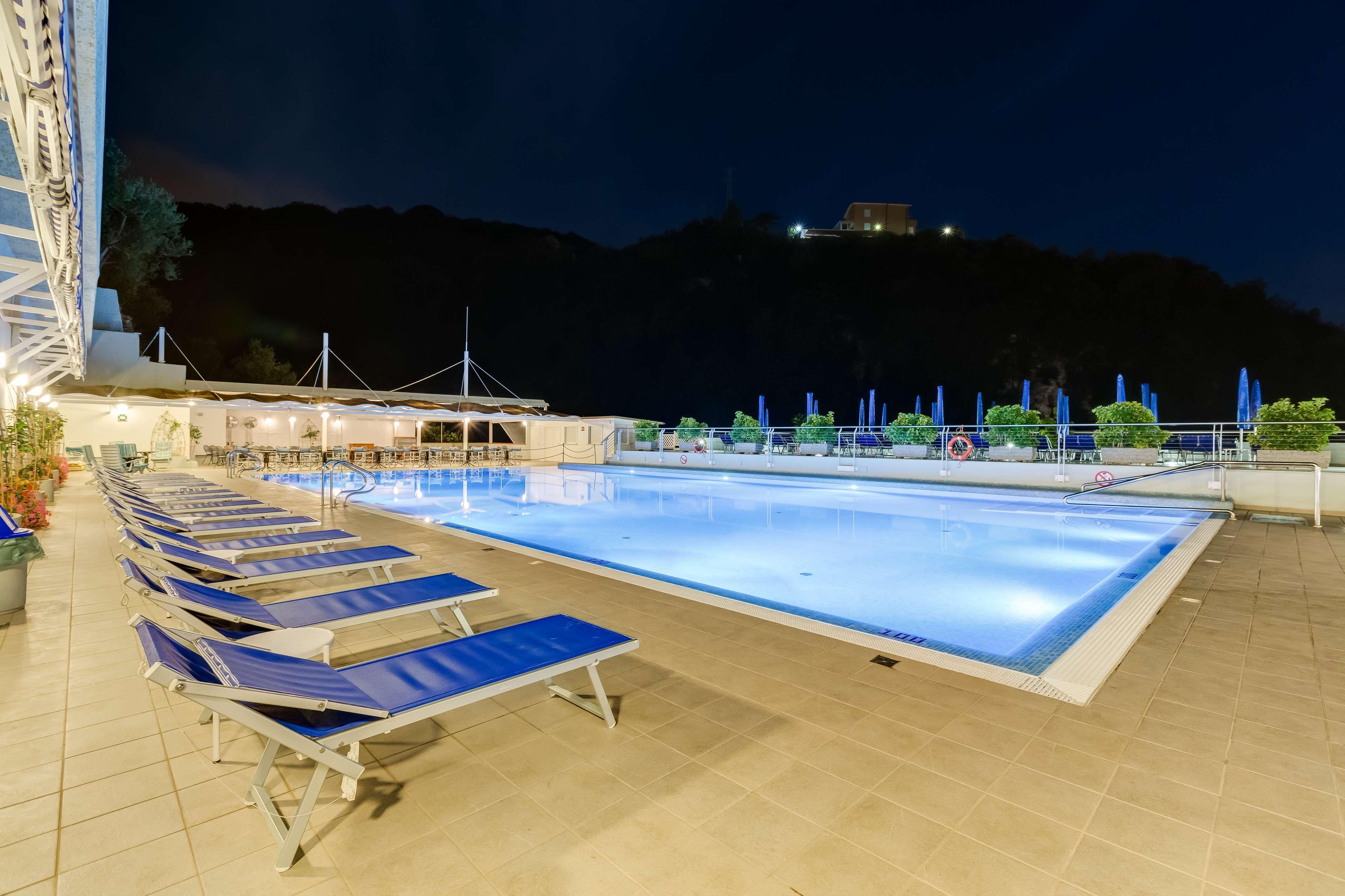 Best Western Hotel La Solara Sorrent Exterior foto