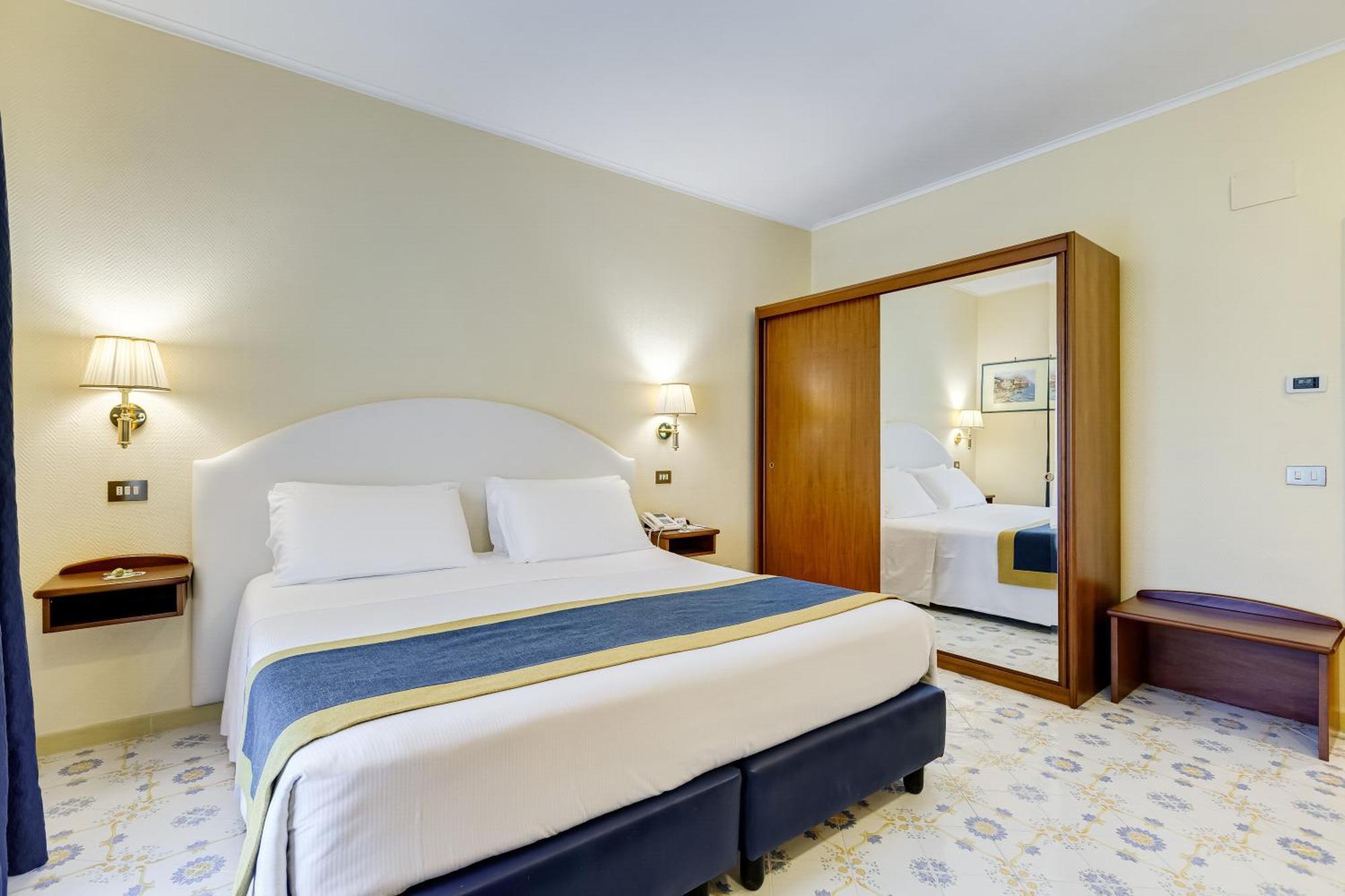 Best Western Hotel La Solara Sorrent Exterior foto